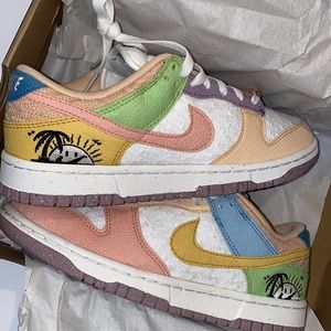 NWT Nike Dunk Low SE Womens 8 kids 6.5